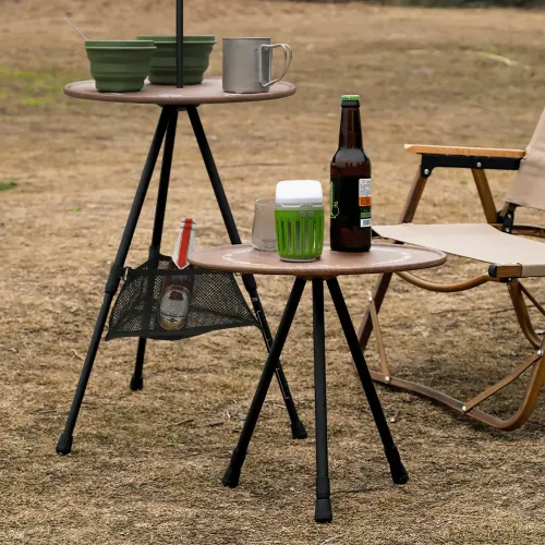 Folding camping table